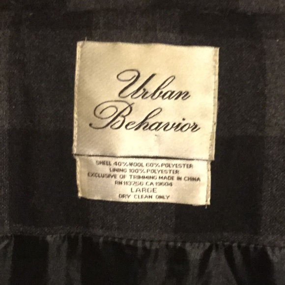 🚩Vest is Junior Size Large Blk/Gray - Picture 6 of 6